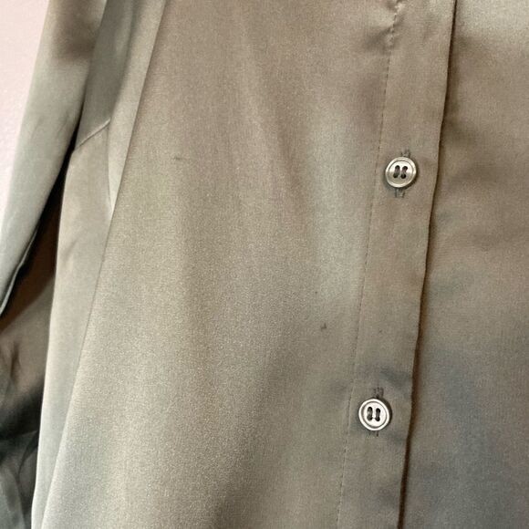 H&M Silky Green Button Up Blouse - Picture 2 of 5